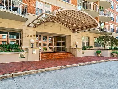 Building Photo - 1200 Braddock Pl