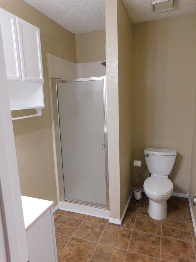 Building Photo - 11907 W Jewell St