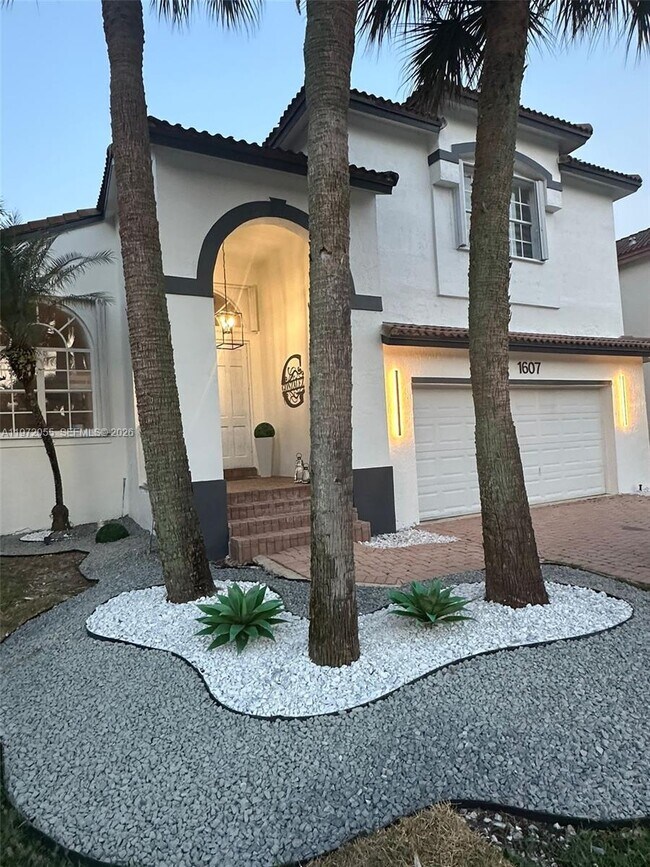 Building Photo - 1607 SW 157th Ave