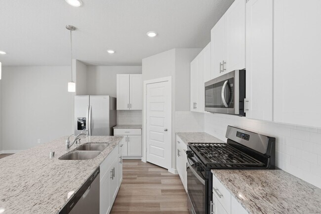 Building Photo - 17430 Rosette Grass Dr