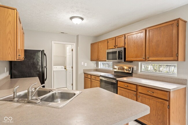 Building Photo - 9989 Worthington Blvd