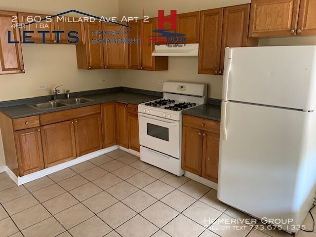 Building Photo - 2160 #2