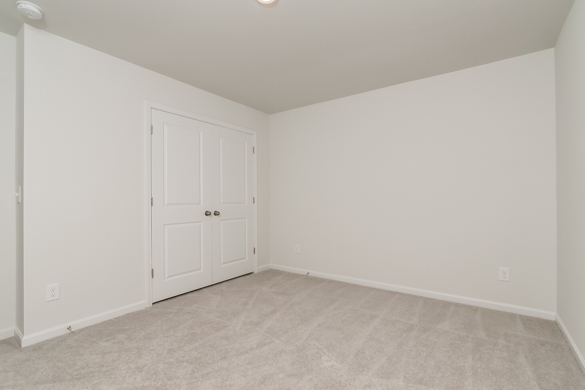 Building Photo - 360 Hidden Cove Dr