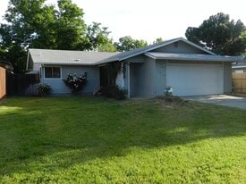 Building Photo - 2610 Pernie Trl