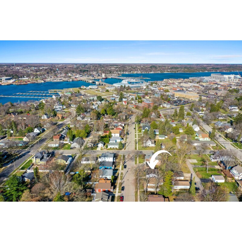 Building Photo - 916 Quincy St