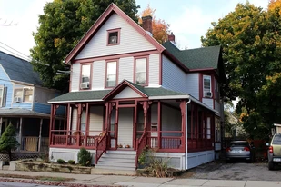 Building Photo - 4 Maple Ave