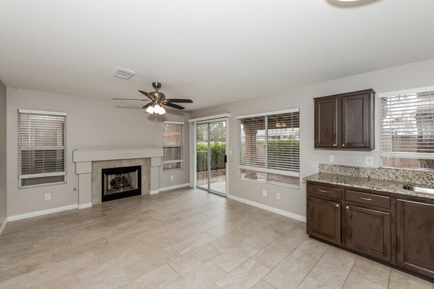 Building Photo - 147 Alterra Dr