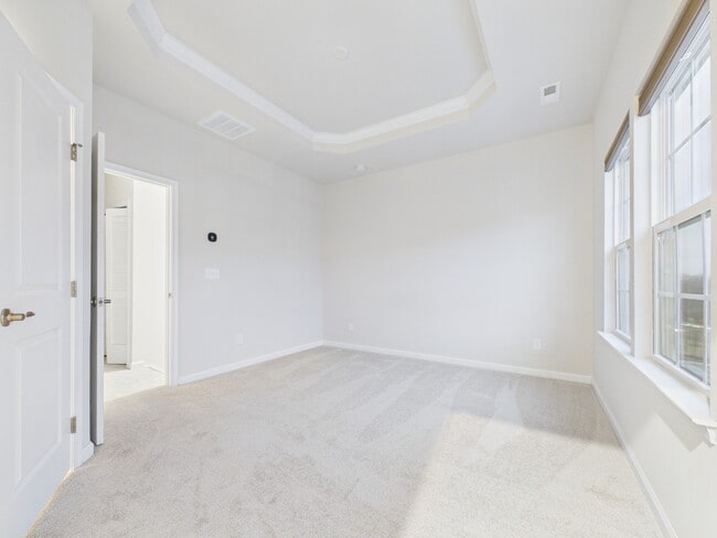 Building Photo - 2108 Trout Lily Ln