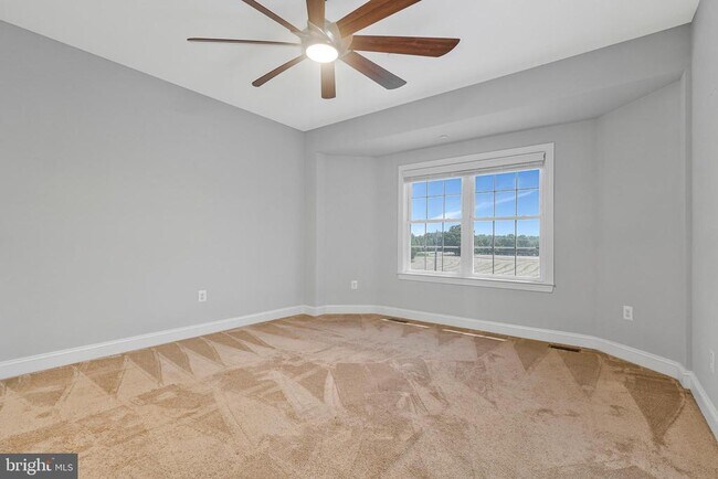 Building Photo - 947 Rye Dr