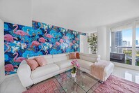 Building Photo - 1717 N Bayshore Dr