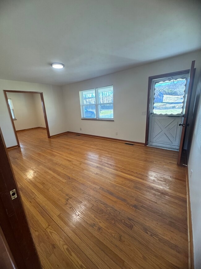 Building Photo - 13694 Lonesome Pine Trail