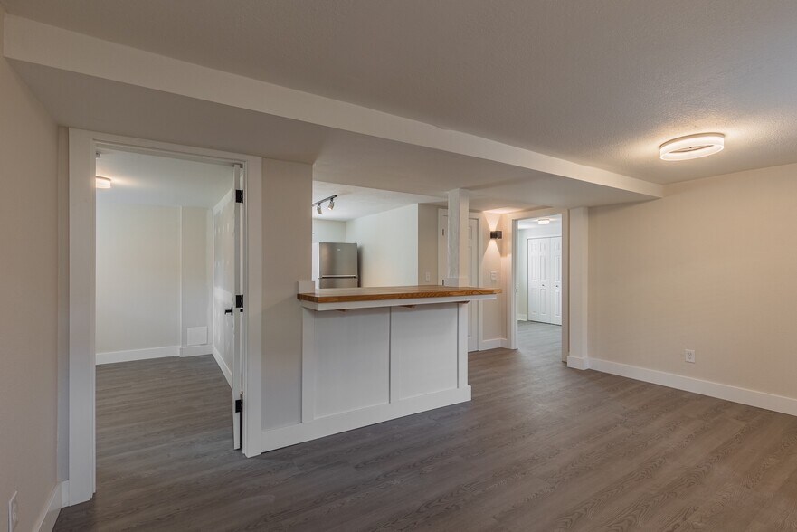 Vic II - 1144 SE 85th Ave