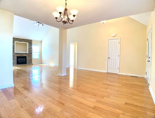 Building Photo - 800 Karmaflux Way