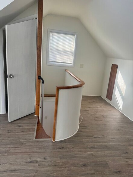 Building Photo - 752 Norwood Rd