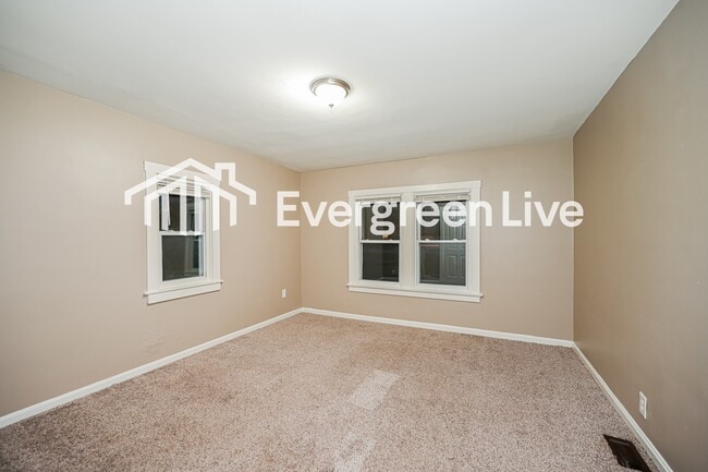 Building Photo - 3227 Struble Rd