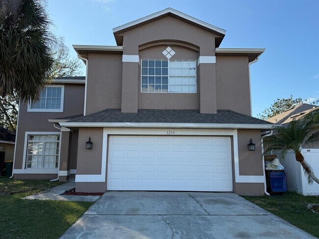 Building Photo - 3208 Fairfield Dr