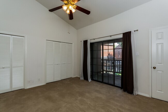 Building Photo - 7930 Roanoke Run