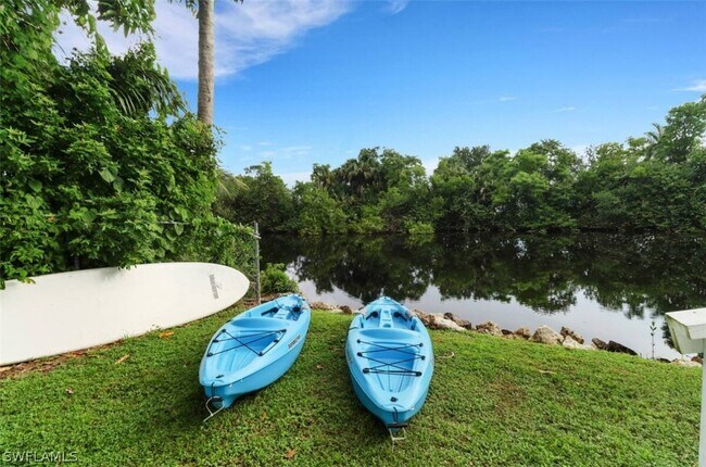 Building Photo - 514 14th St N