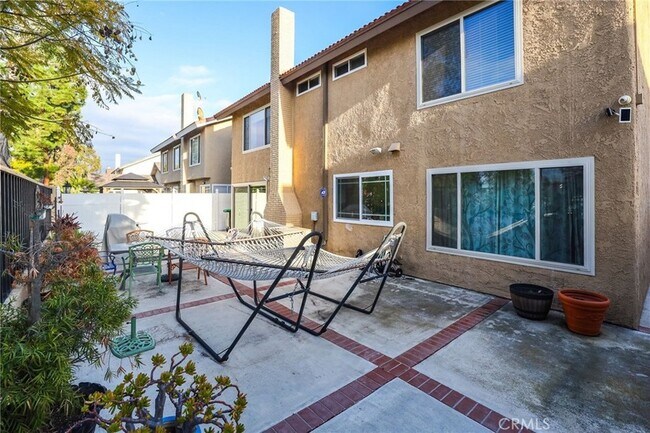 Building Photo - 25235 Cinnamon Rd