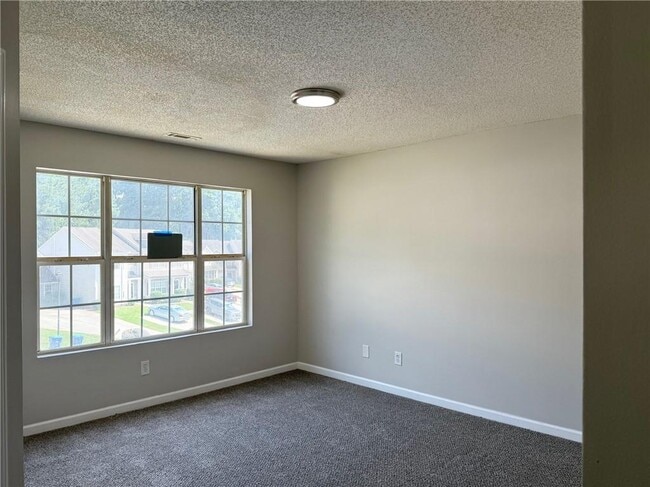 Building Photo - 5481 Sierra Tr