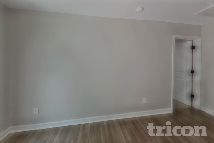Building Photo - 456 Blairwood Ct
