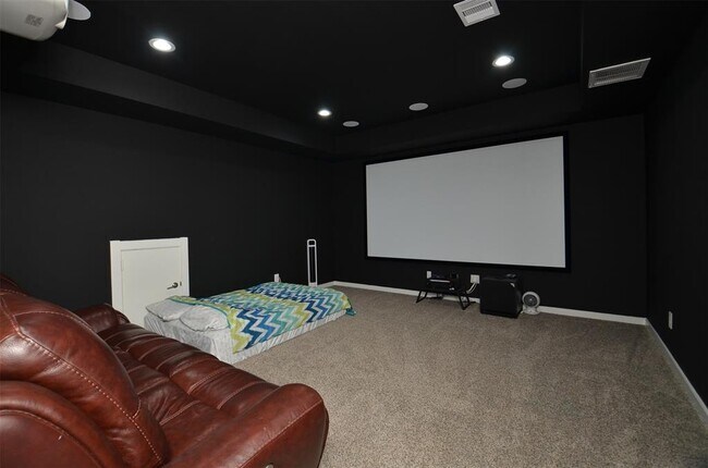 Building Photo - 28615 Halle Ray Dr