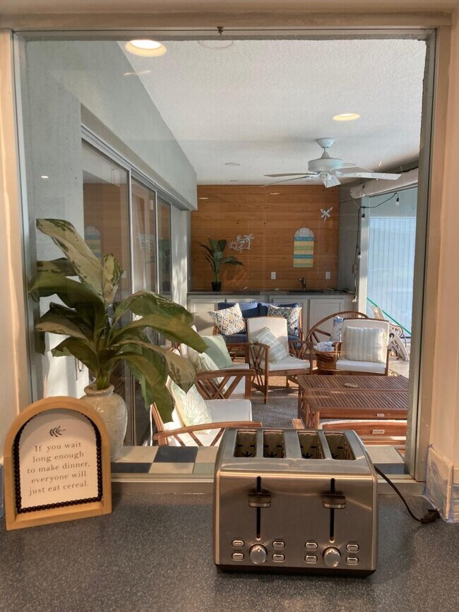 Building Photo - 2780 Landmark Dr