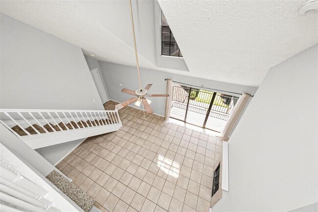 Building Photo - 2300 Old Spanish Trl