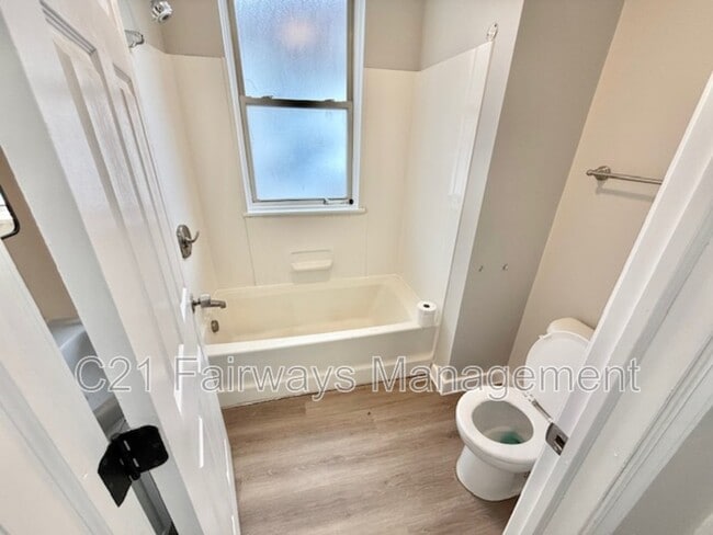 Building Photo - 1907 Delaware Ave