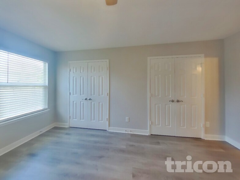Building Photo - 612 Rockbrook Dr