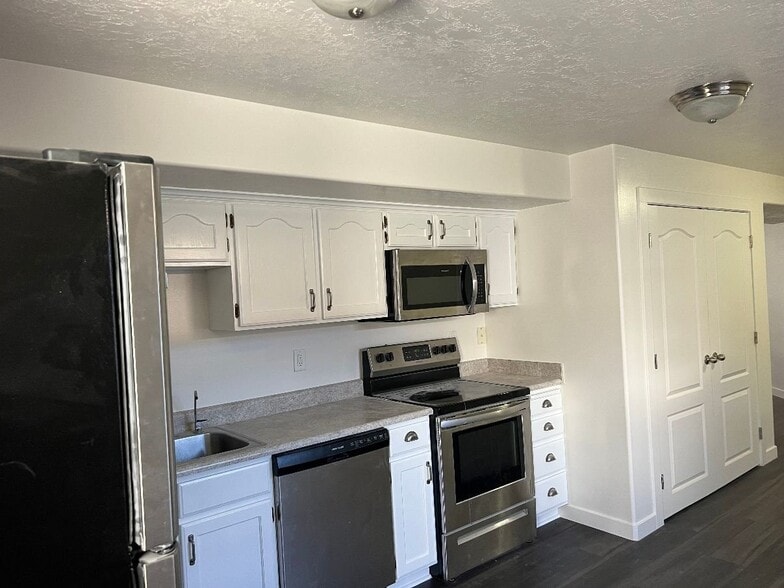 Building Photo - 3507 Bay Ct