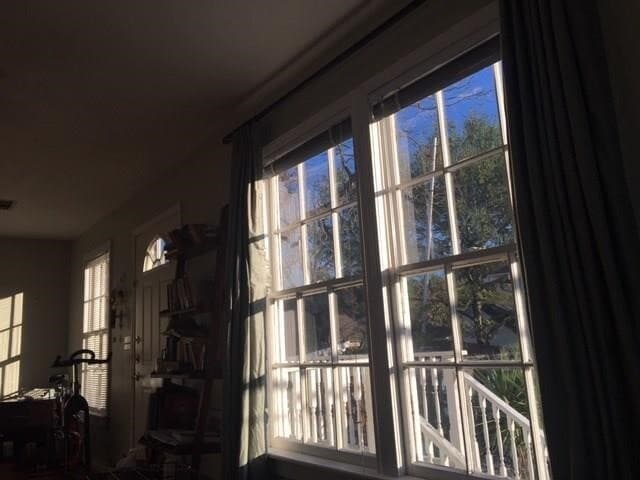 Building Photo - 614 1/2 Rutland St