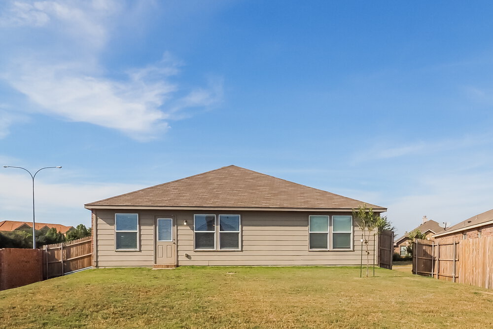 Building Photo - 3200 Sadie Trail