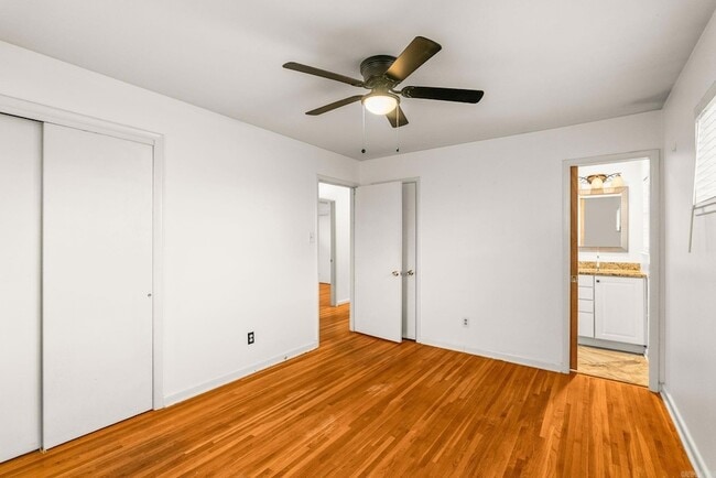 Building Photo - 11 Berrywood Cir