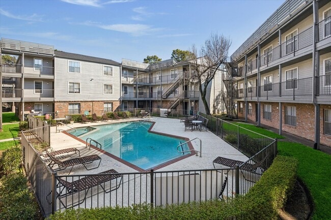 Building Photo - 1660 W T C Jester Blvd