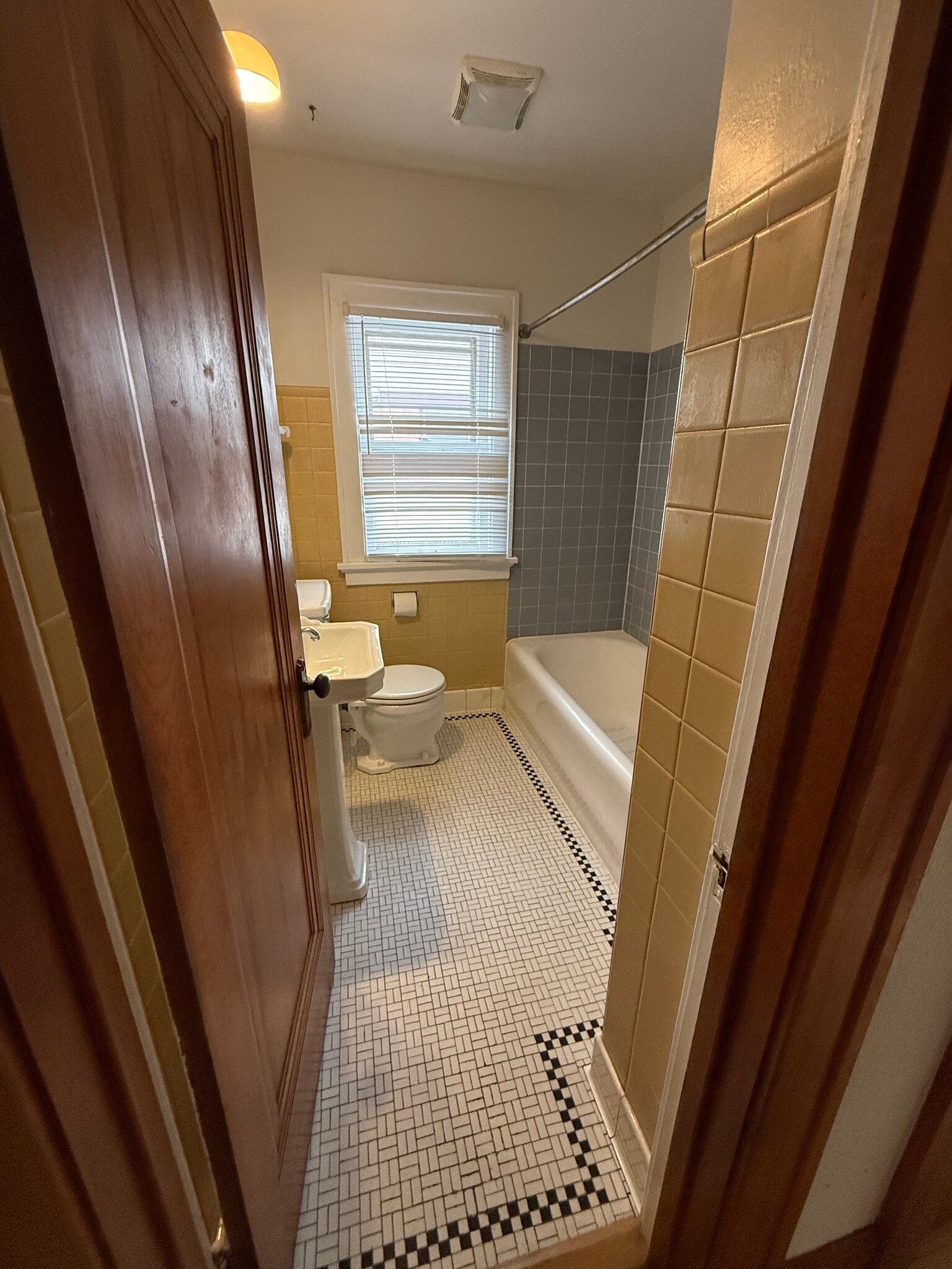 Bathroom - 2534 N 61st St