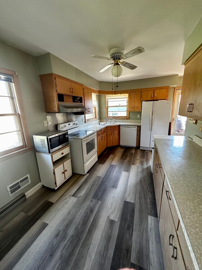 Building Photo - 1001 Virginia St