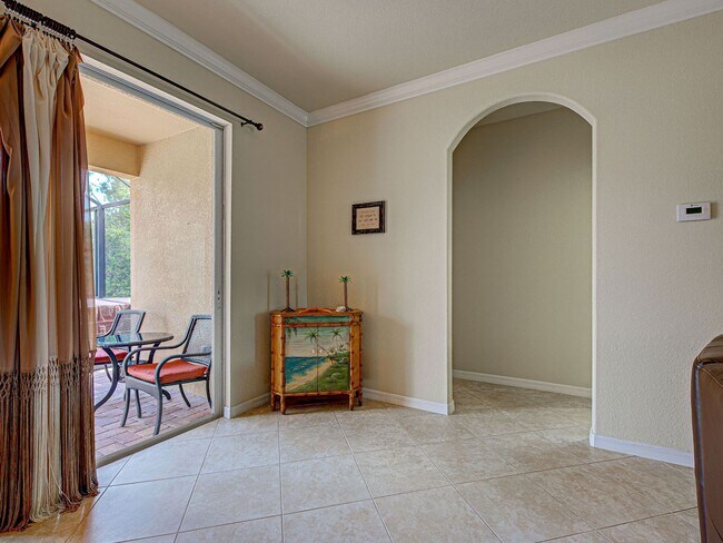 Building Photo - Stoneybrook at Venice; 4bd/2ba home