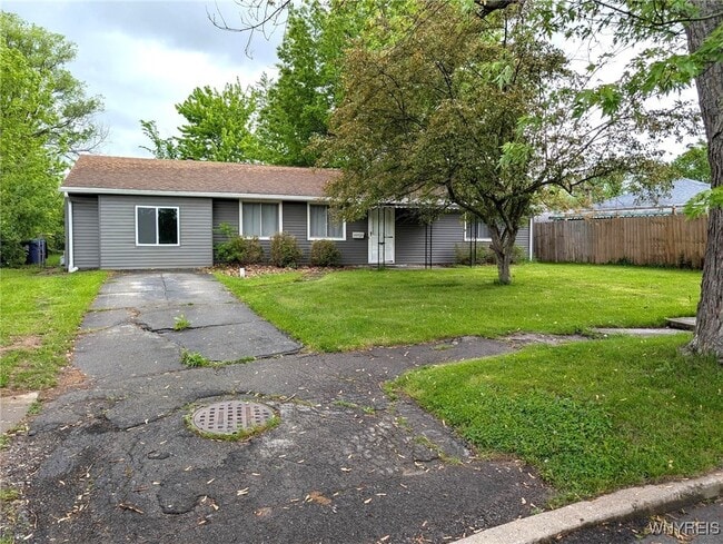 Primary Photo - 116 Campus Dr N