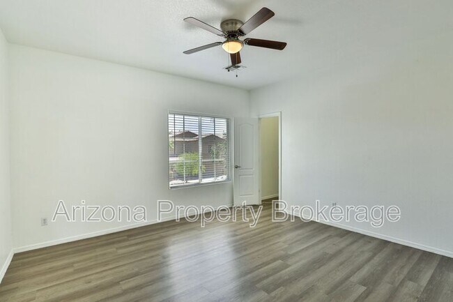 Building Photo - 13264 W Ventura St
