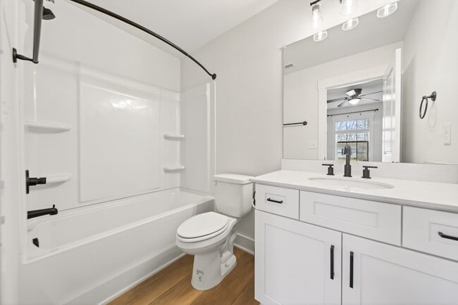 Building Photo - 101 Gibson St