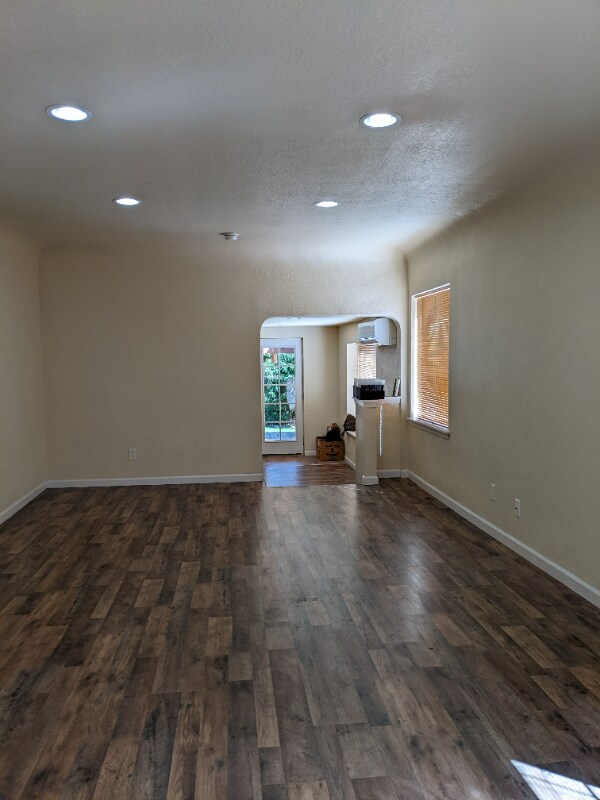 Building Photo - 419 Harvard Ave