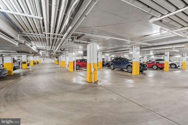 Building Photo - 950 25th St NW