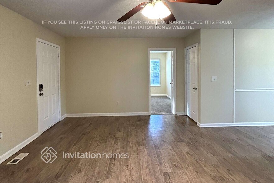 Building Photo - 15 Tracey Ln