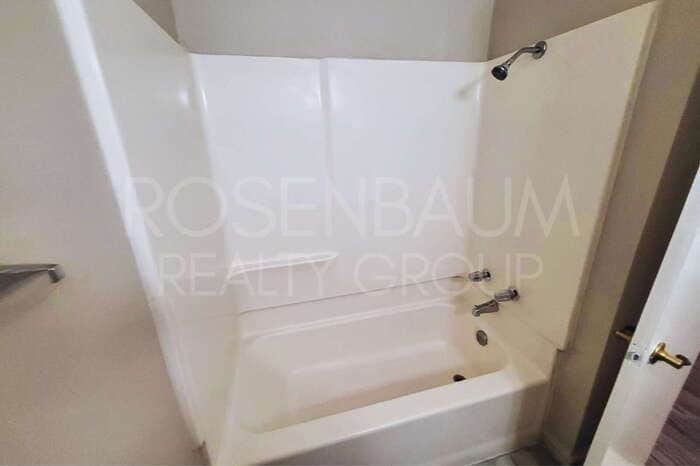 Building Photo - 9230 N 6th St