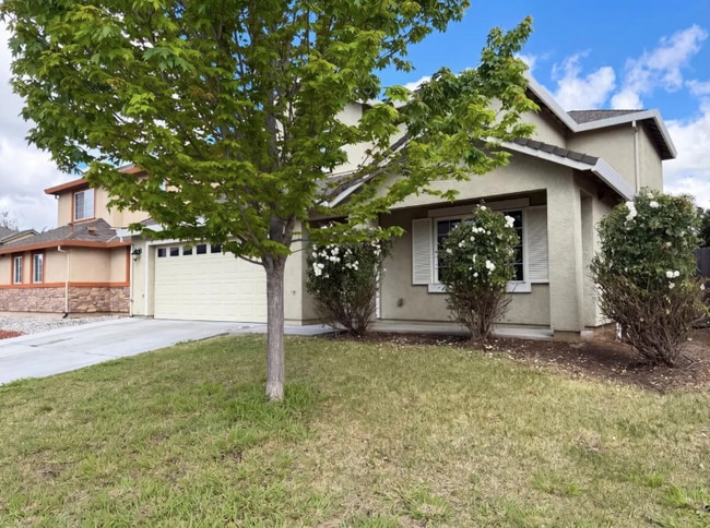 Building Photo - 251 Sugnet Way