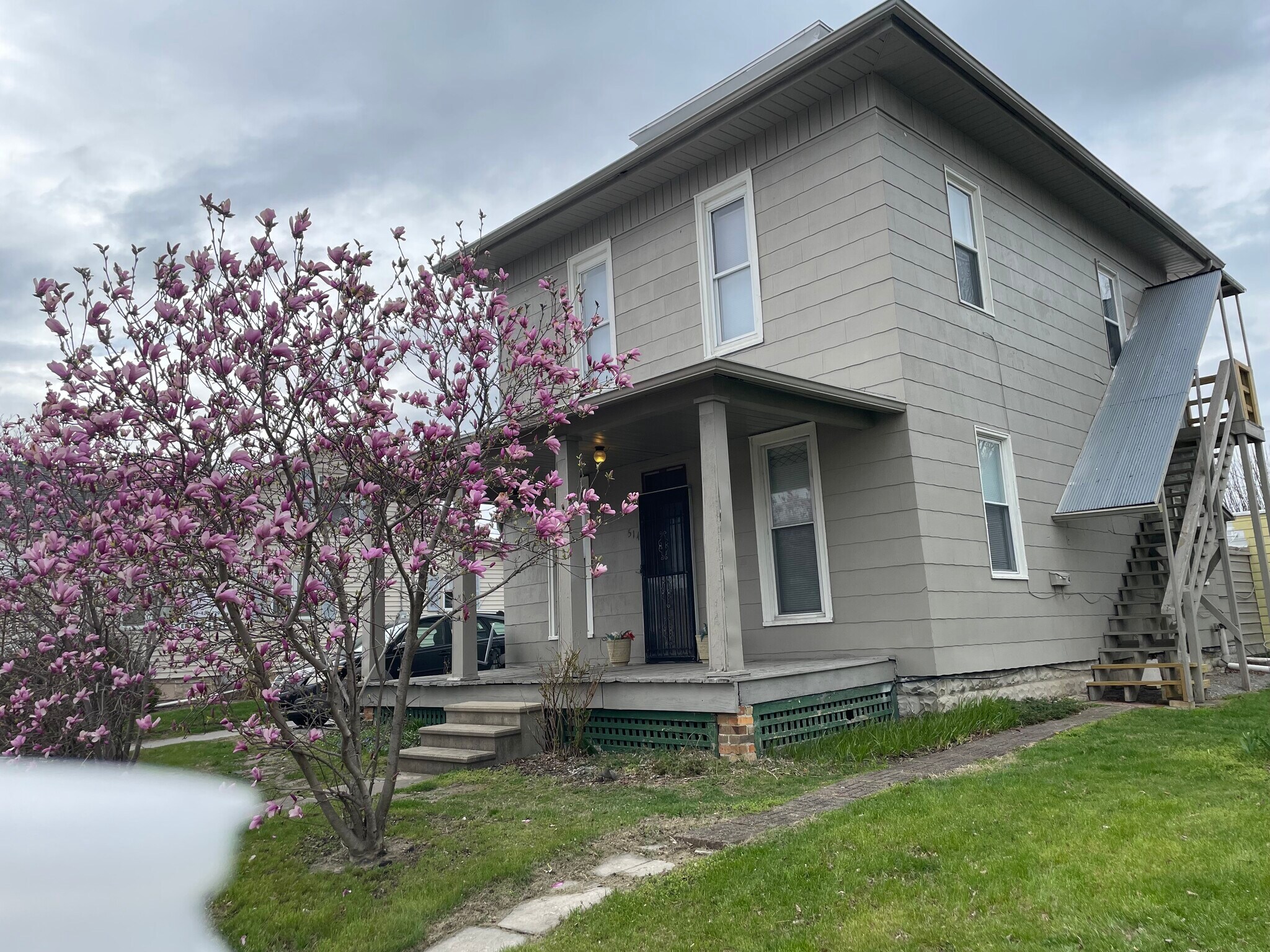 Building Photo - 514 E Sandusky St