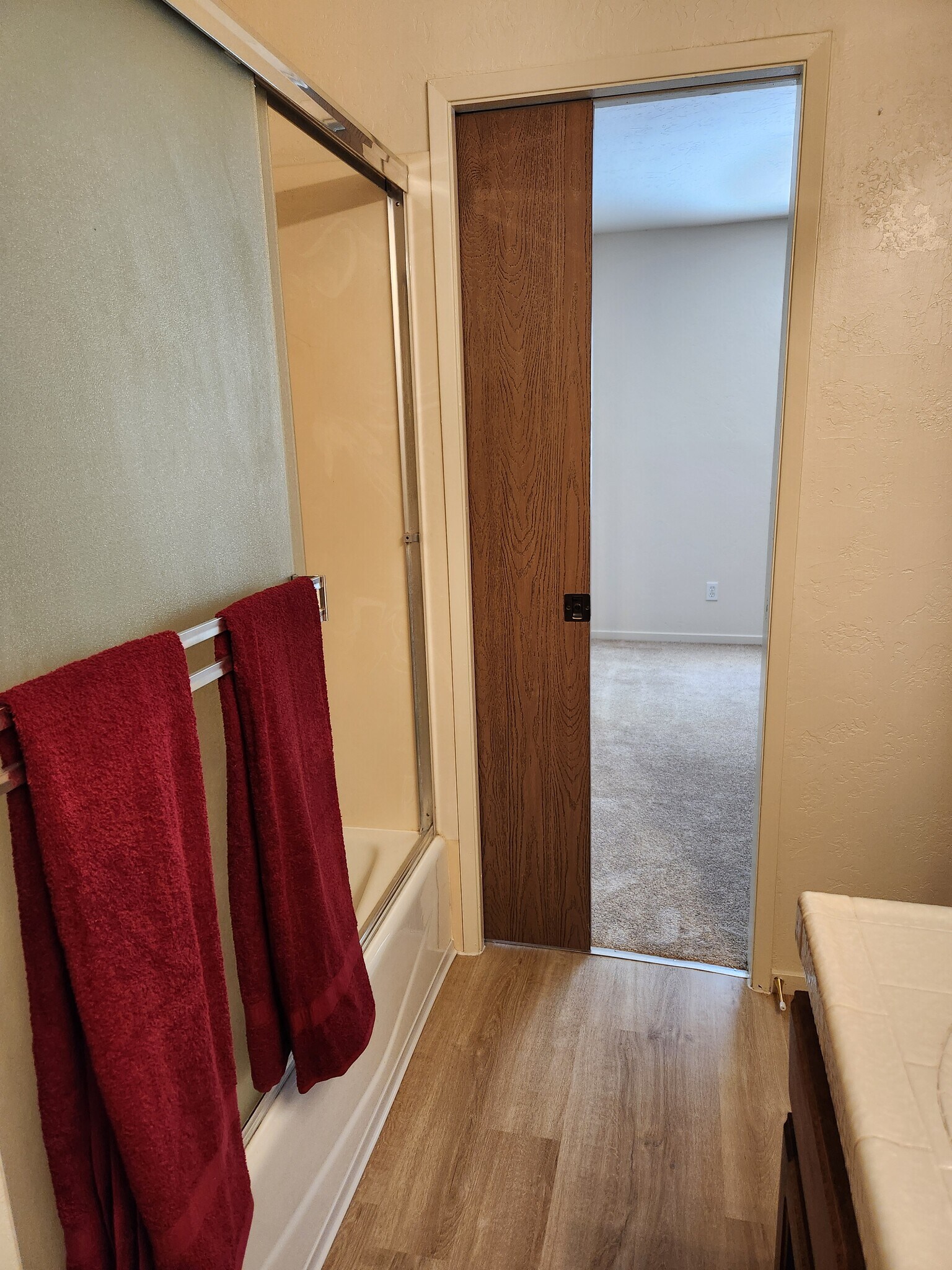 Building Photo - 6043 Leafwood Dr