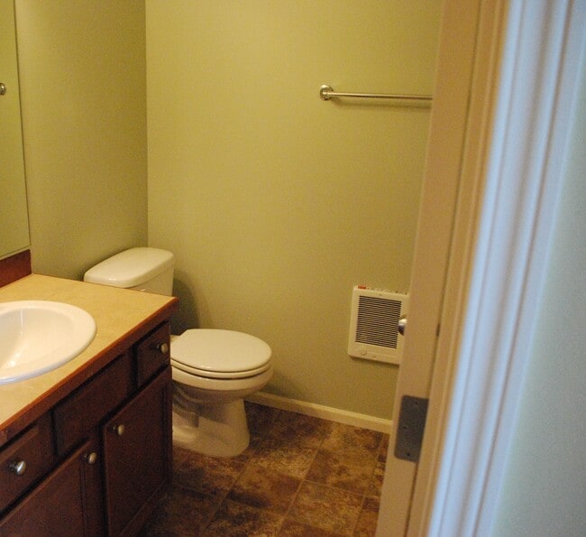 Building Photo - Townhome in Bothell, Great Location!!