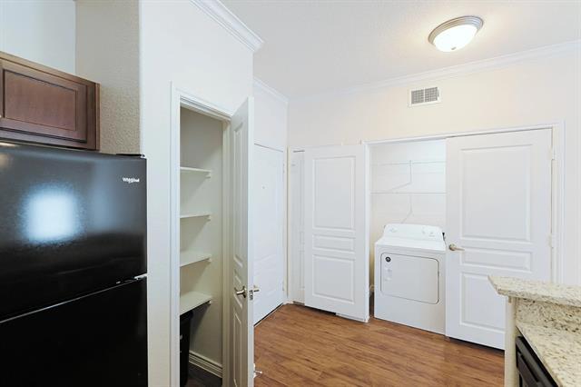 Building Photo - 9900 McNeil Dr